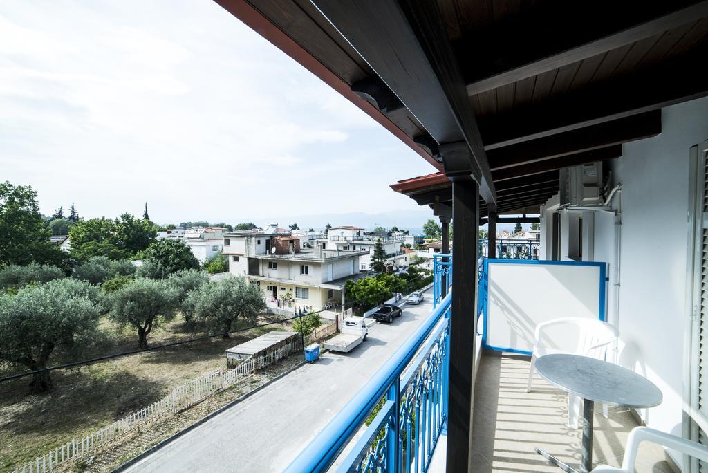 Hotel Dellis 3*